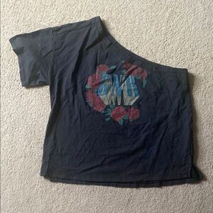 Black One-Shoulder Graphic Top